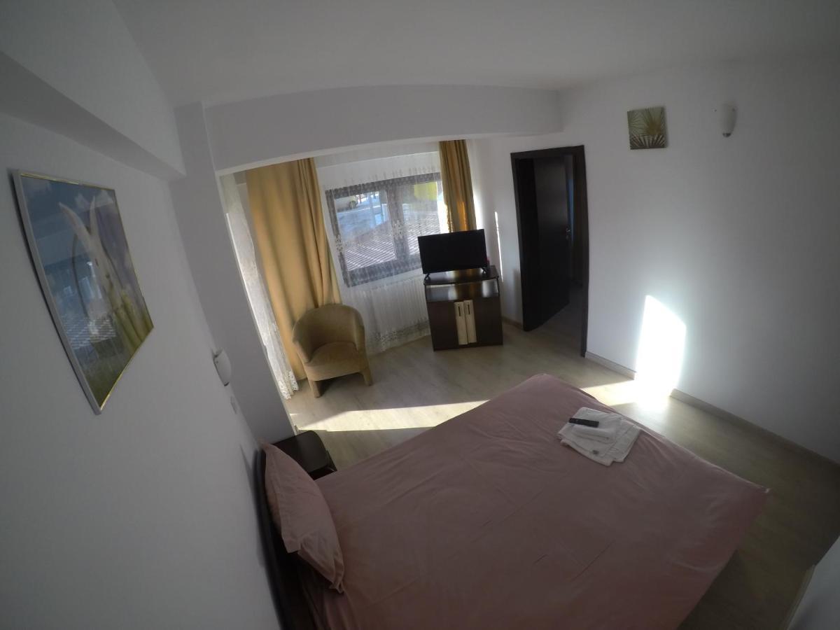 Pensiunea N.A.M Buşteni Exterior foto